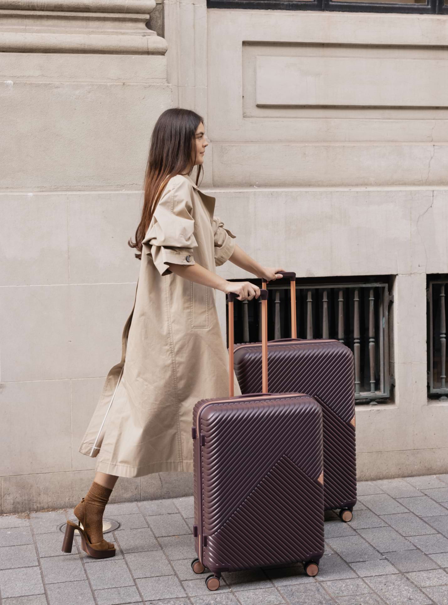 Suitcase Medium