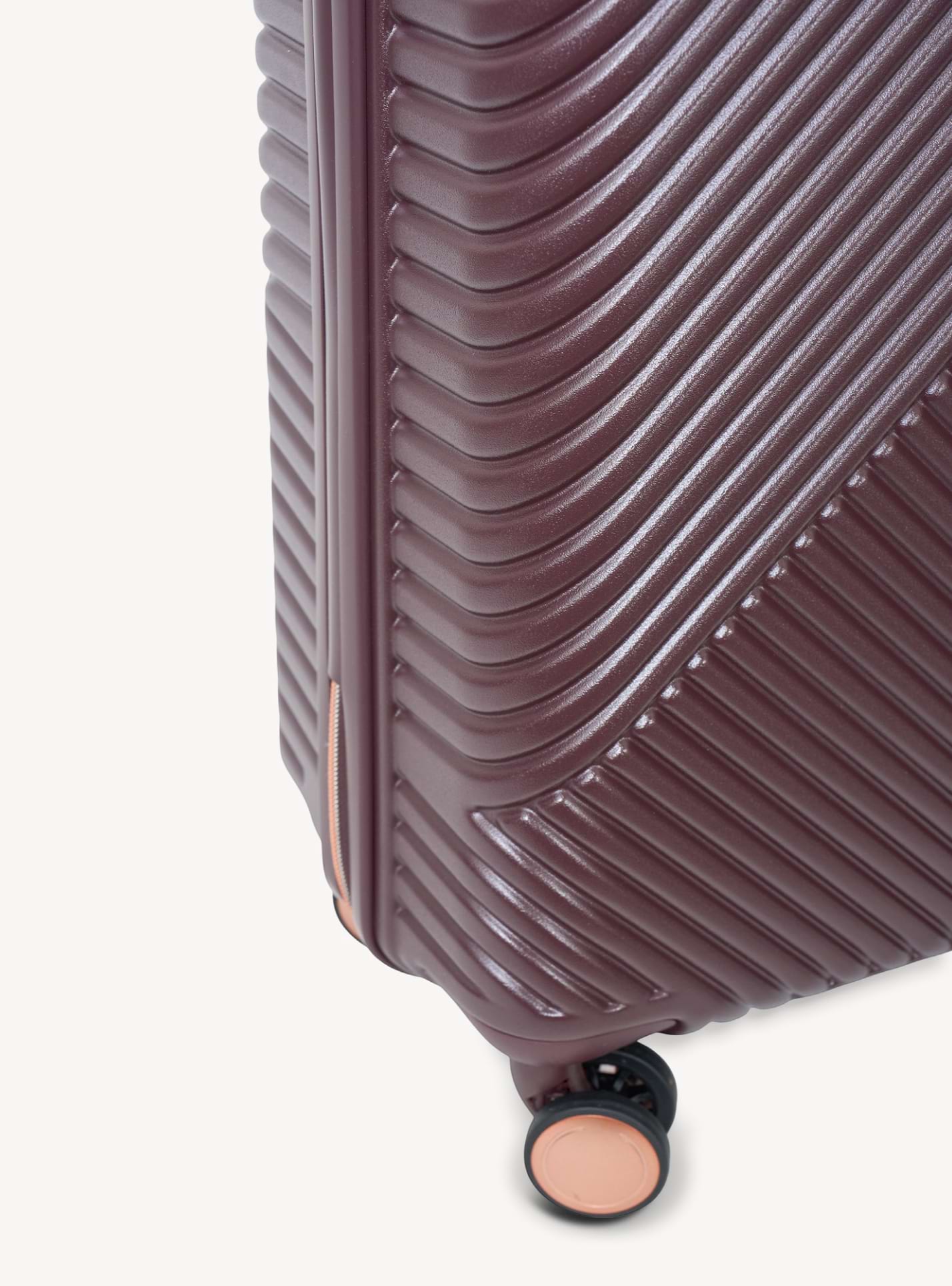 Suitcase Medium