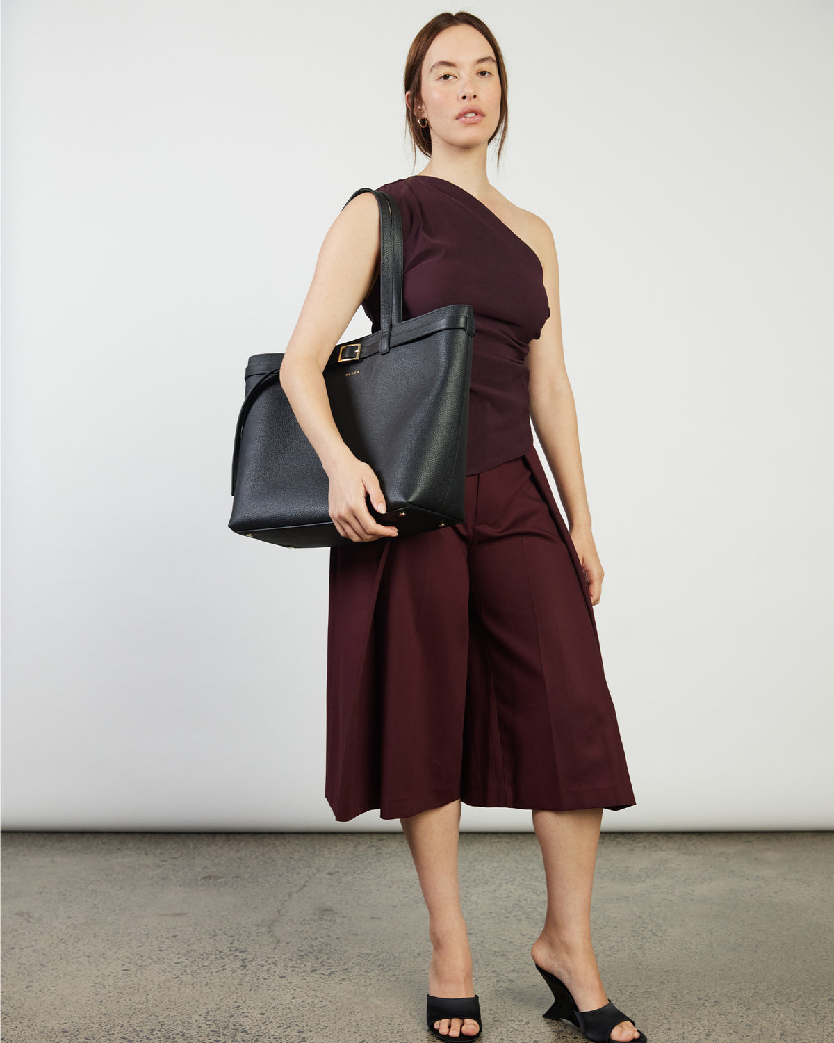 Tia Shoulder Bag