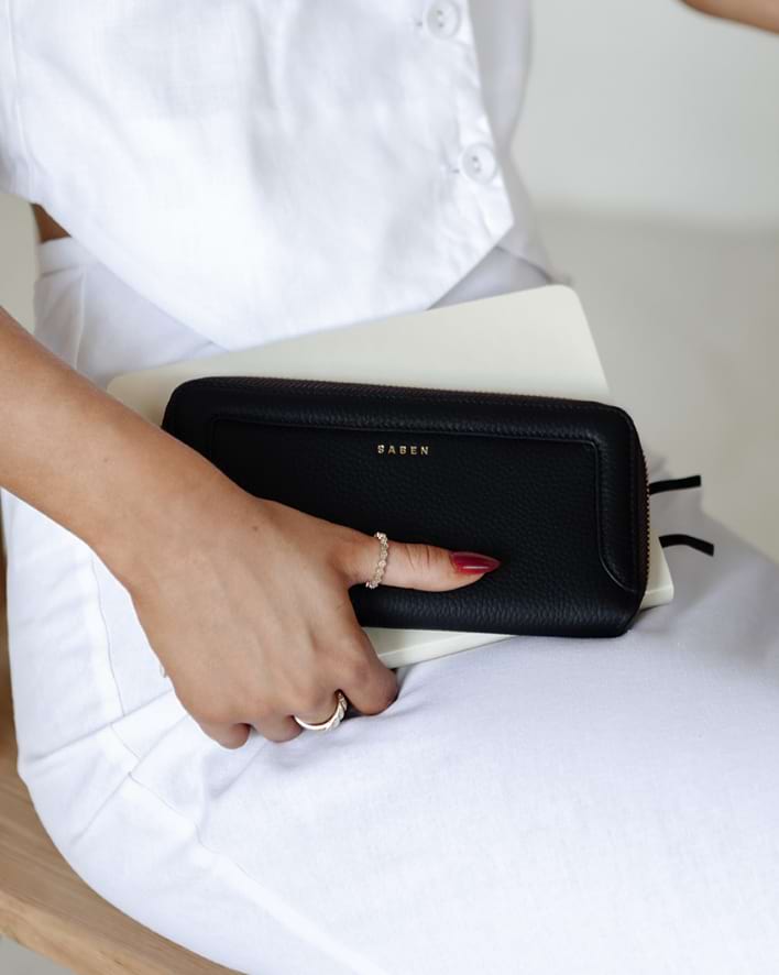 Premium Leather Construction