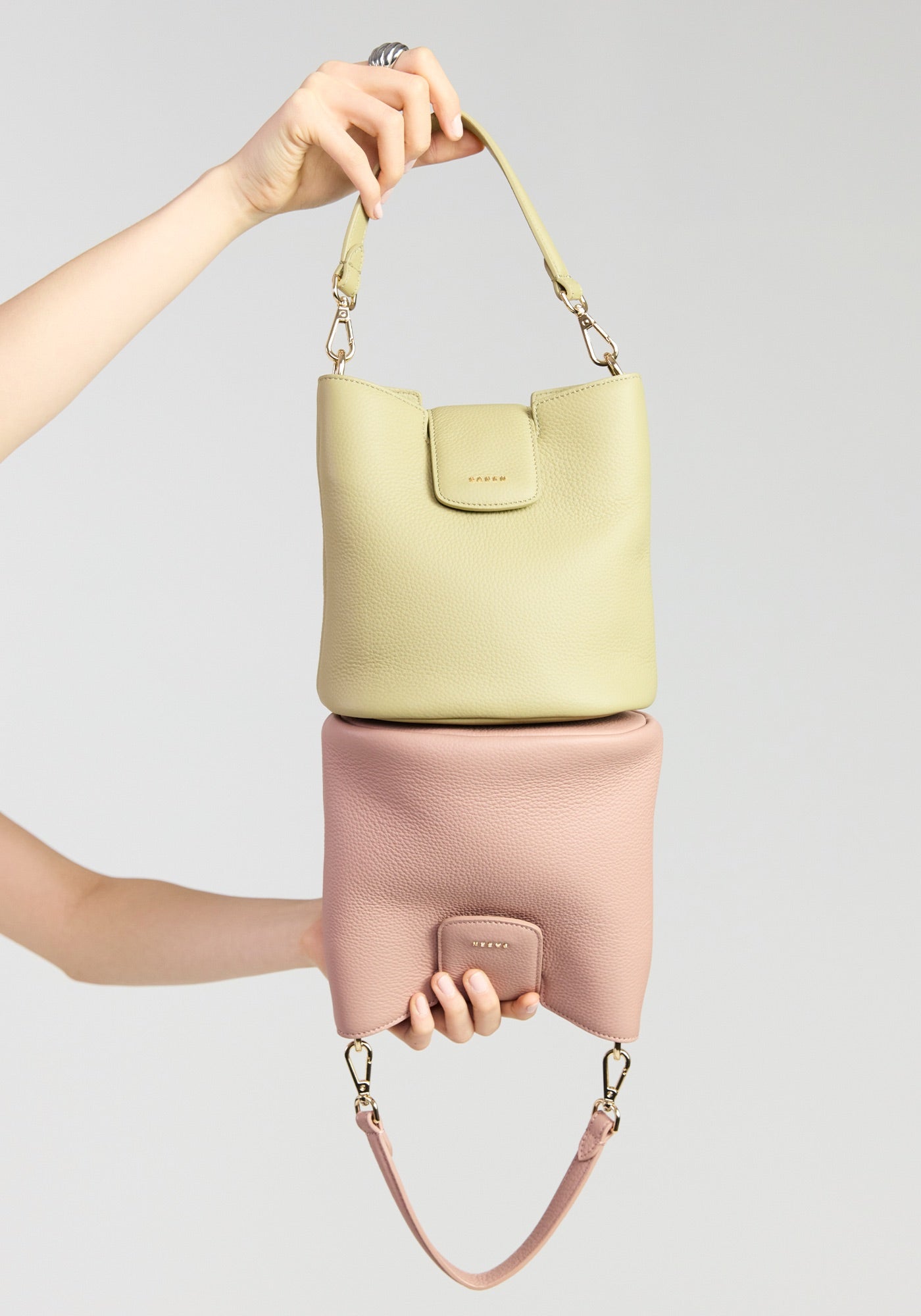 Leo Crossbody