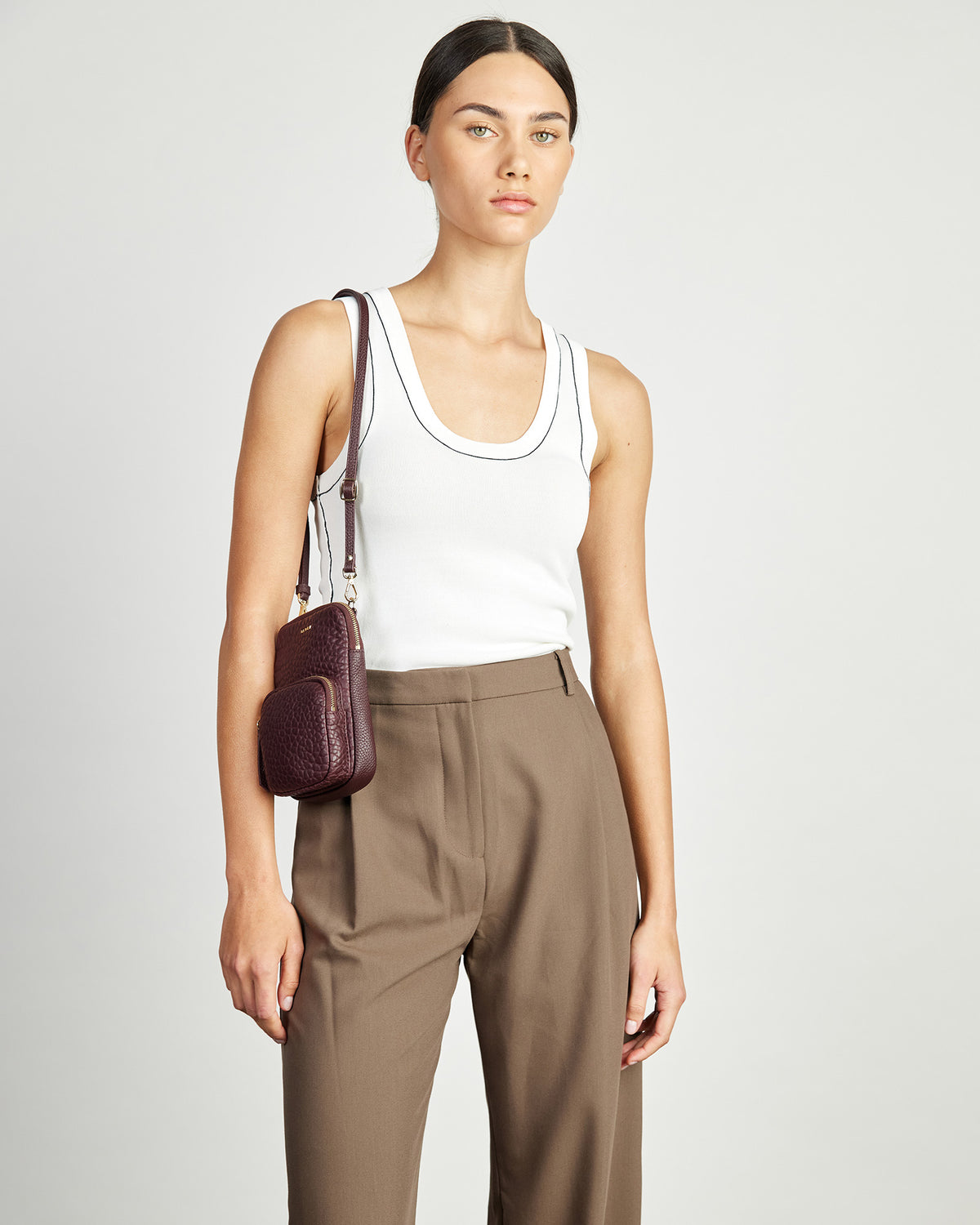Nikko Pocket Phone Sling Merlot Bubble