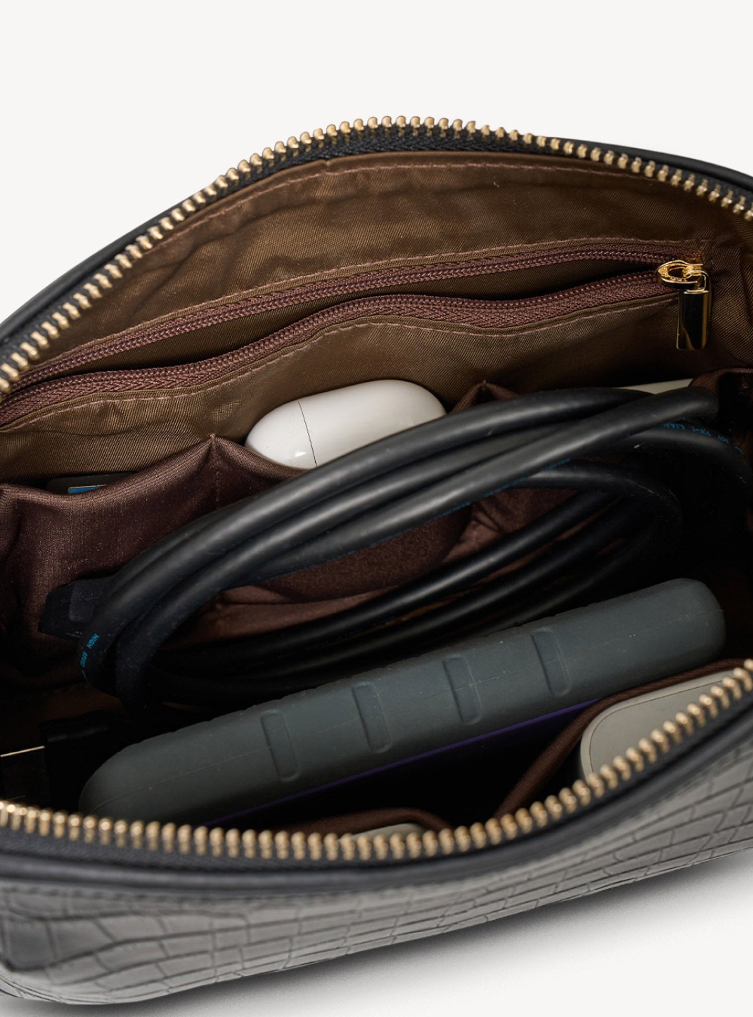 Tate Pouch